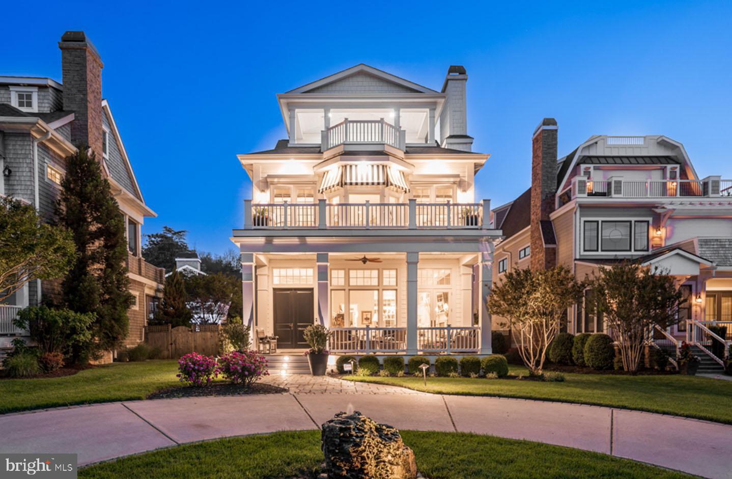 SILVER LAKE SHORES - Residential