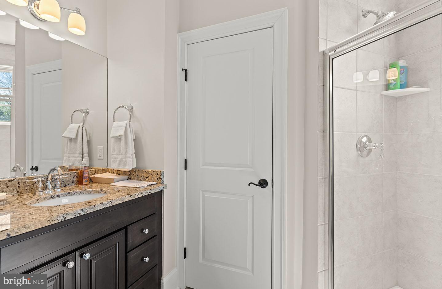 SILVER LAKE SHORES - Residential