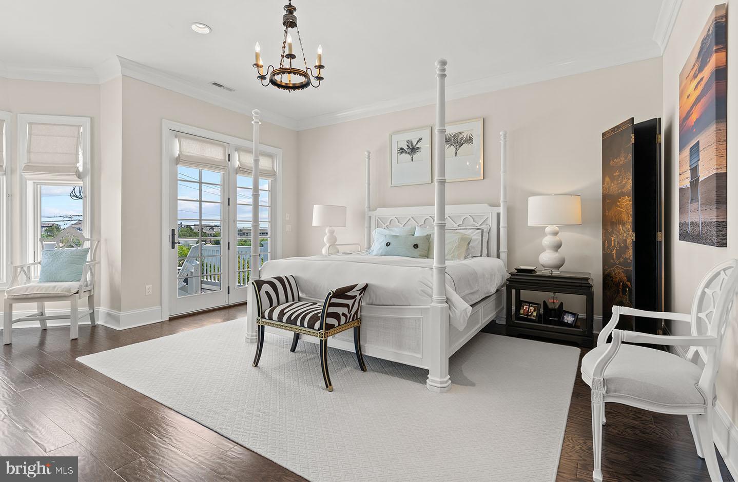 SILVER LAKE SHORES - Residential