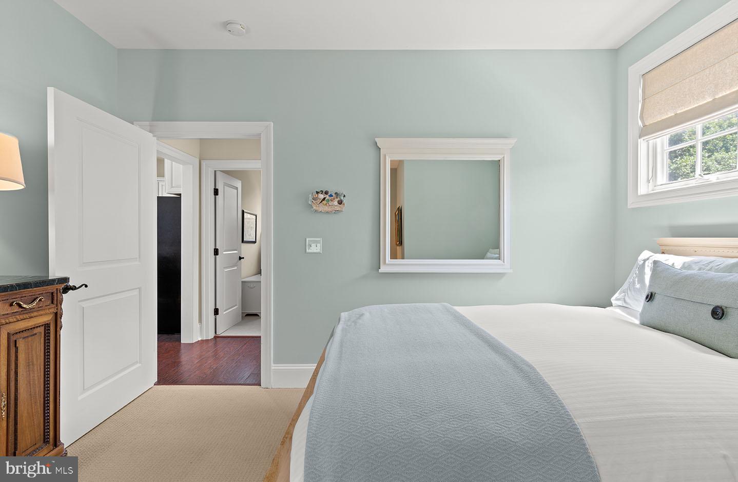 SILVER LAKE SHORES - Residential