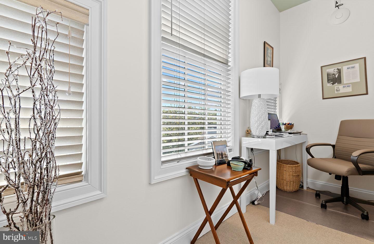 SILVER LAKE SHORES - Residential