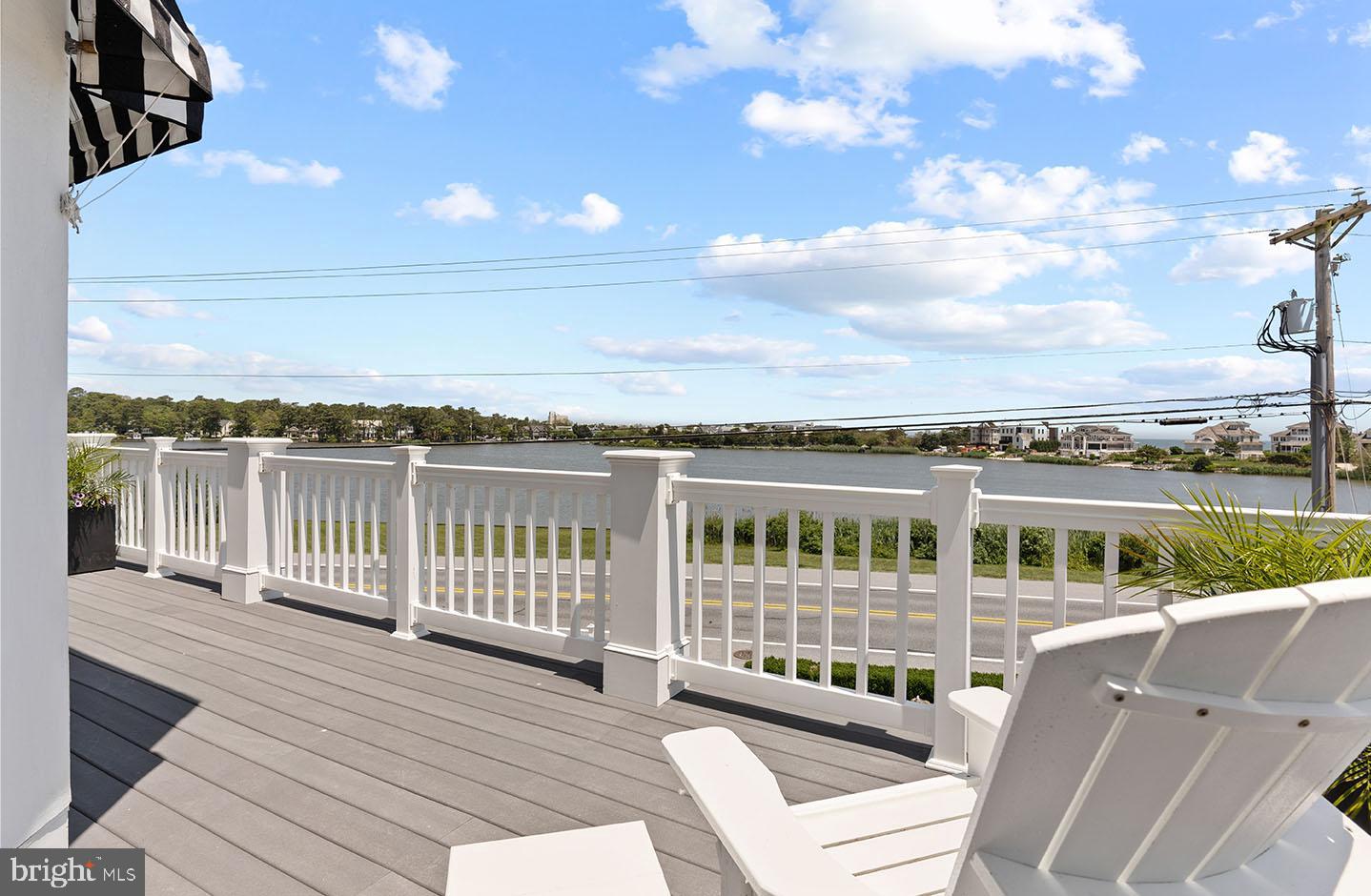 SILVER LAKE SHORES - Residential