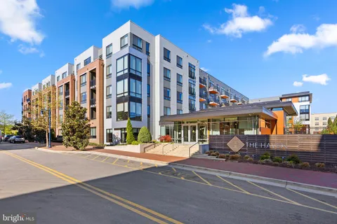 145 Riverhaven Dr Unit L01, Oxon Hill, MD MLS: MDPG2142380