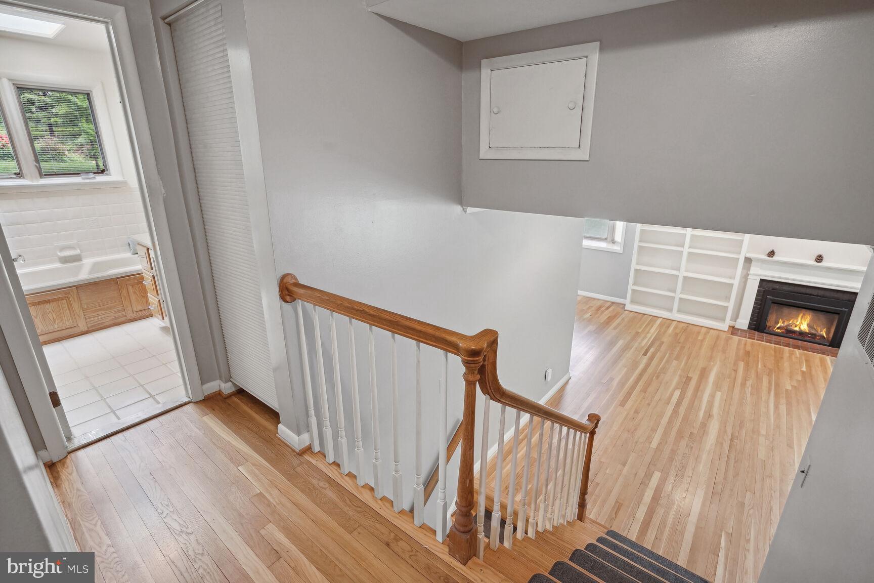 BROYHILL LANGLEY ESTATES - Residential Lease