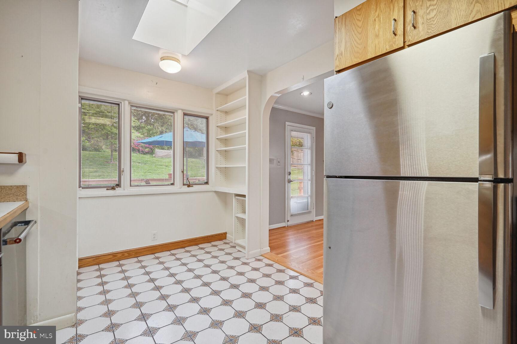 BROYHILL LANGLEY ESTATES - Residential Lease