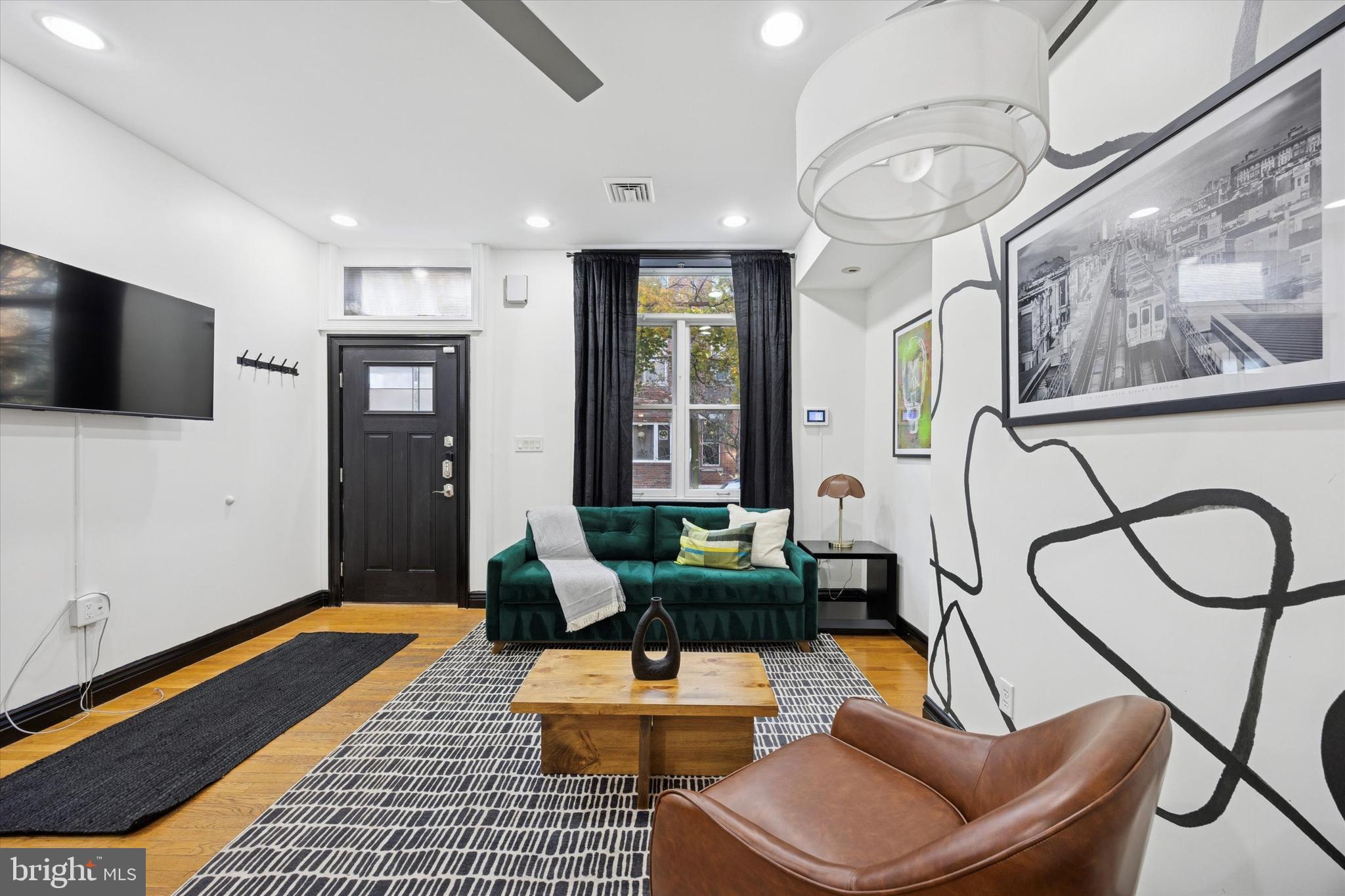 PASSYUNK SQUARE - Residential