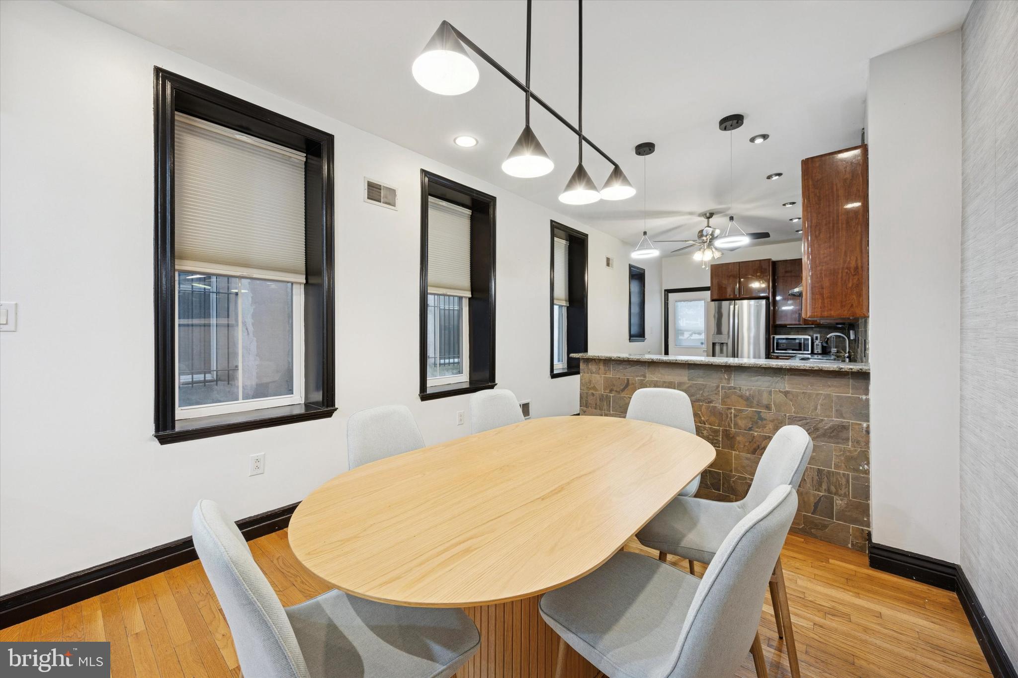 PASSYUNK SQUARE - Residential