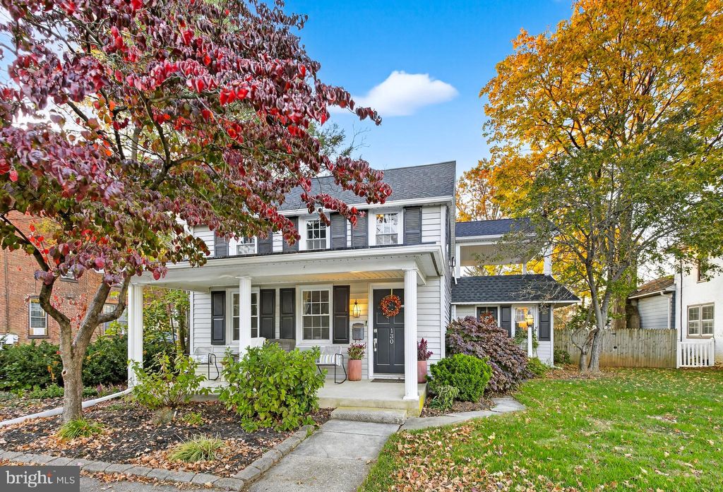 Photo of 130 E High Street, MANHEIM, PA 17545 (MLS # PALA2078802)