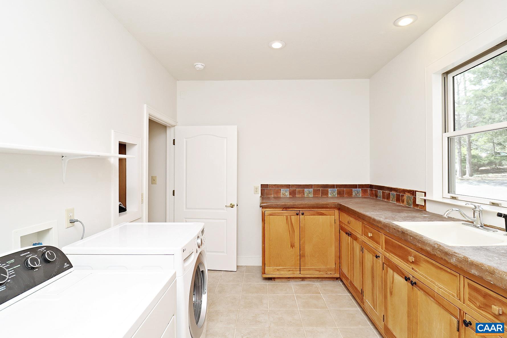 UNKNOWN - Residential Lease