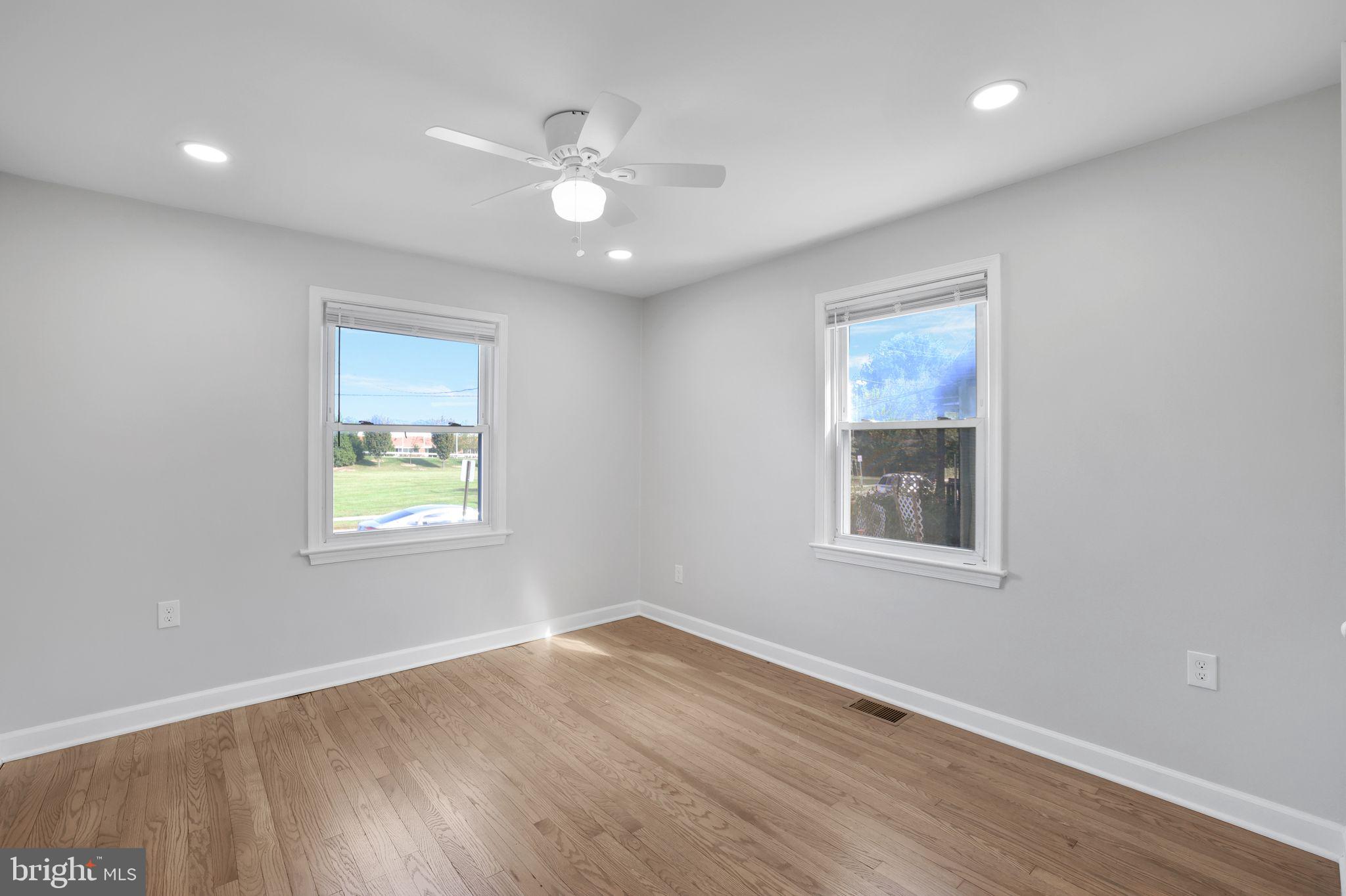 RIVERDALE PARK - Residential Lease