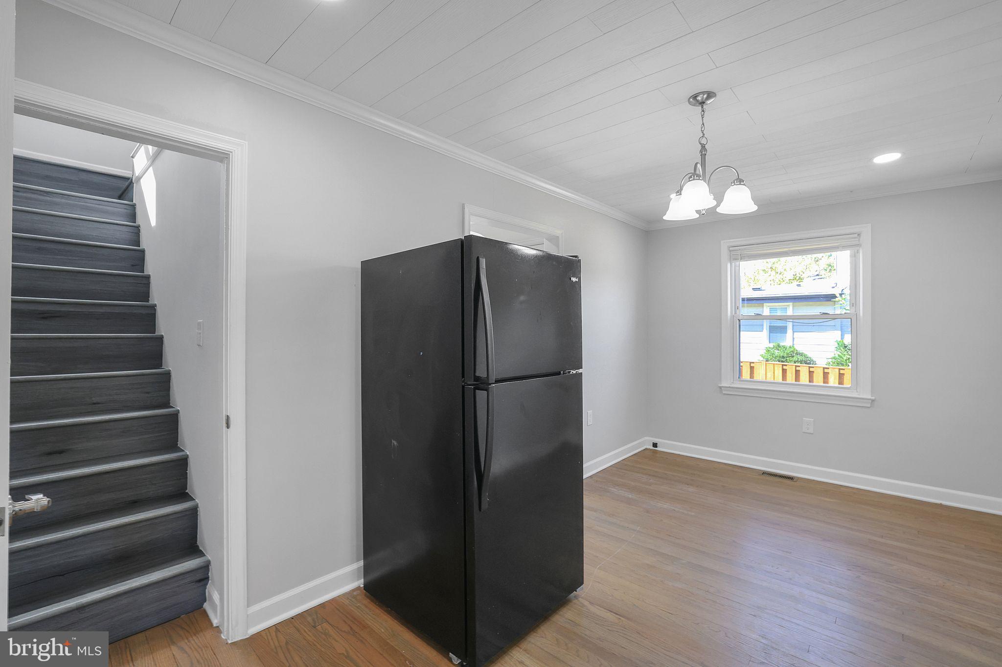 RIVERDALE PARK - Residential Lease