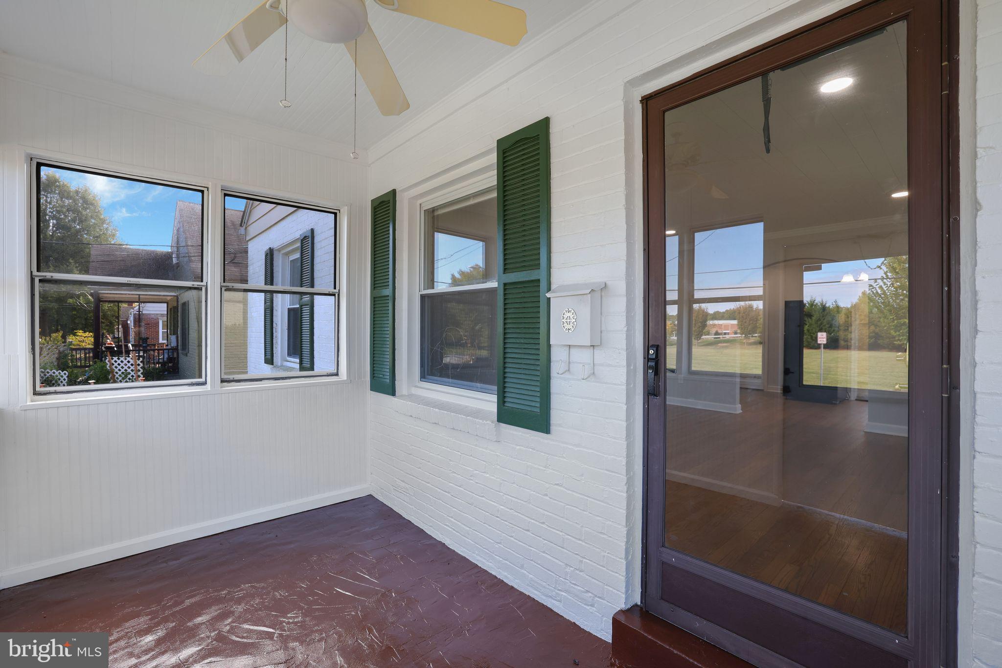 RIVERDALE PARK - Residential Lease