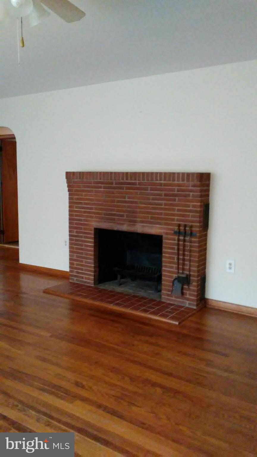 COLLEGE HEIGHTS - Residential Lease