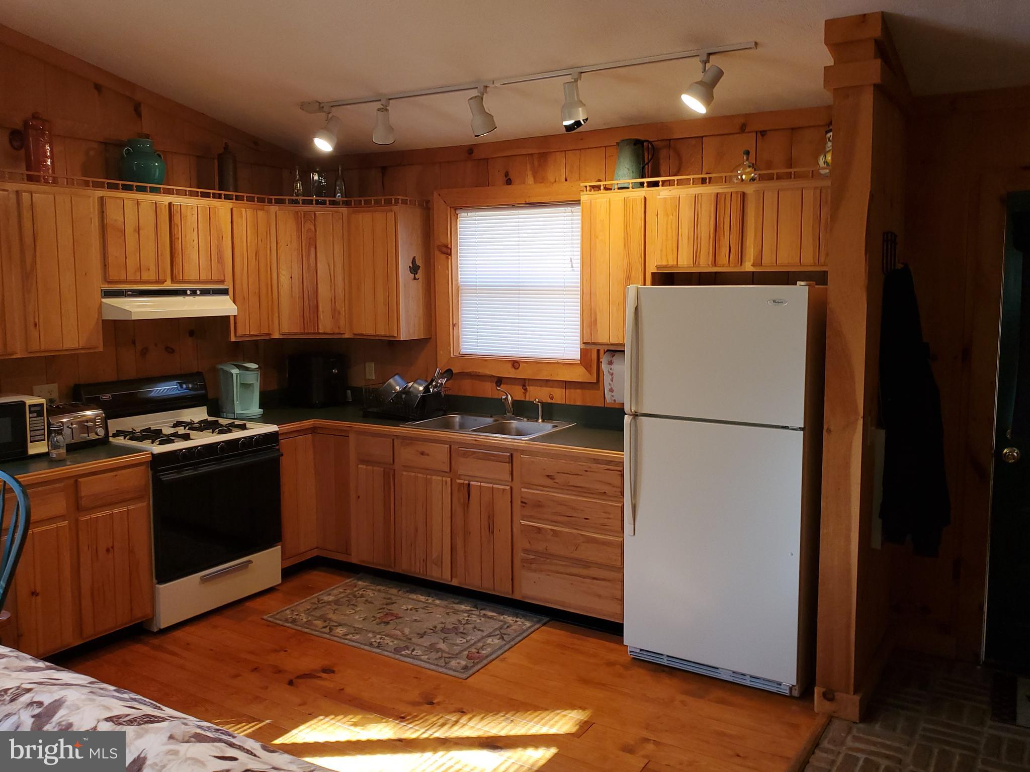 TROUT POND - Residential