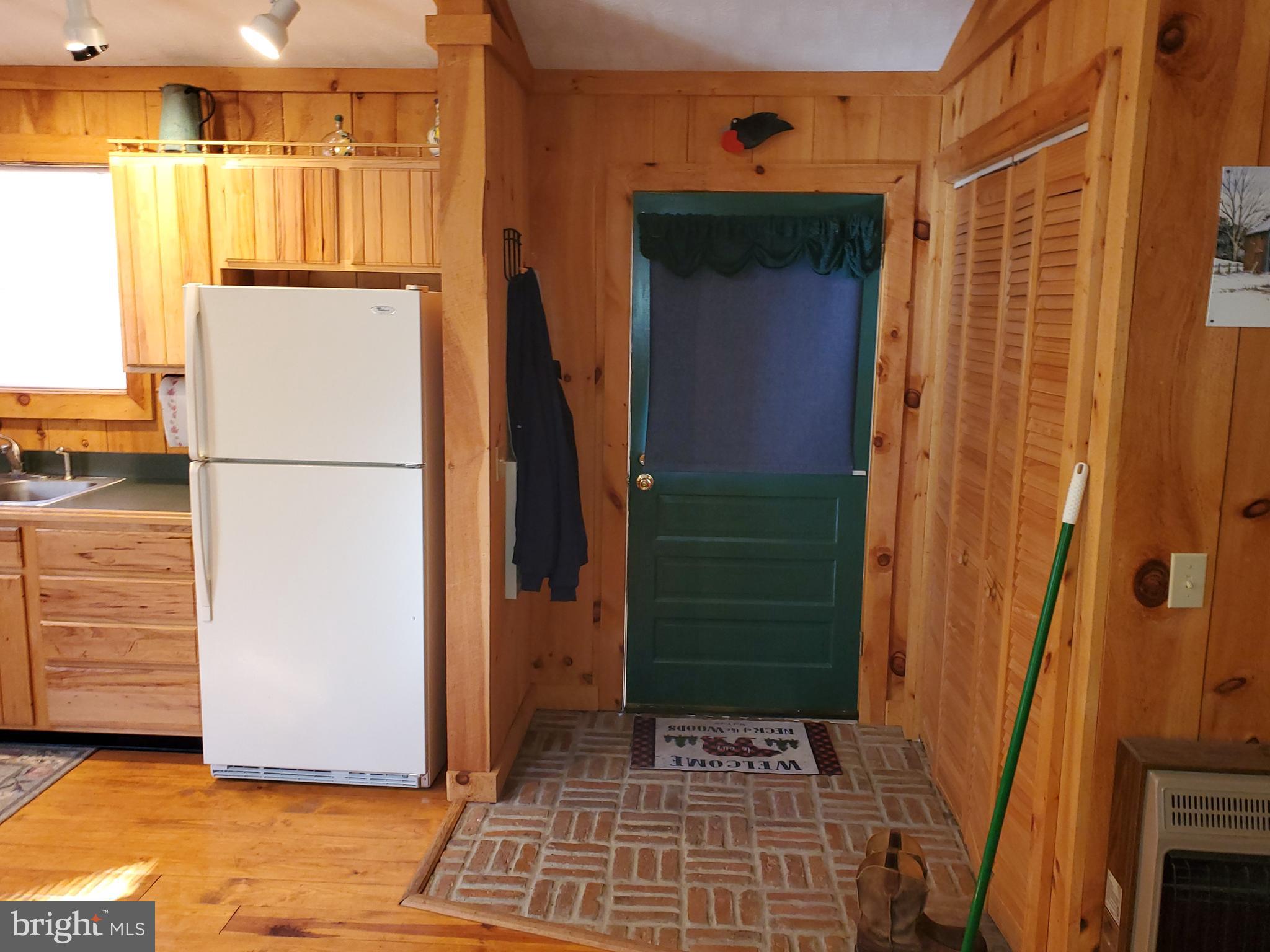 TROUT POND - Residential