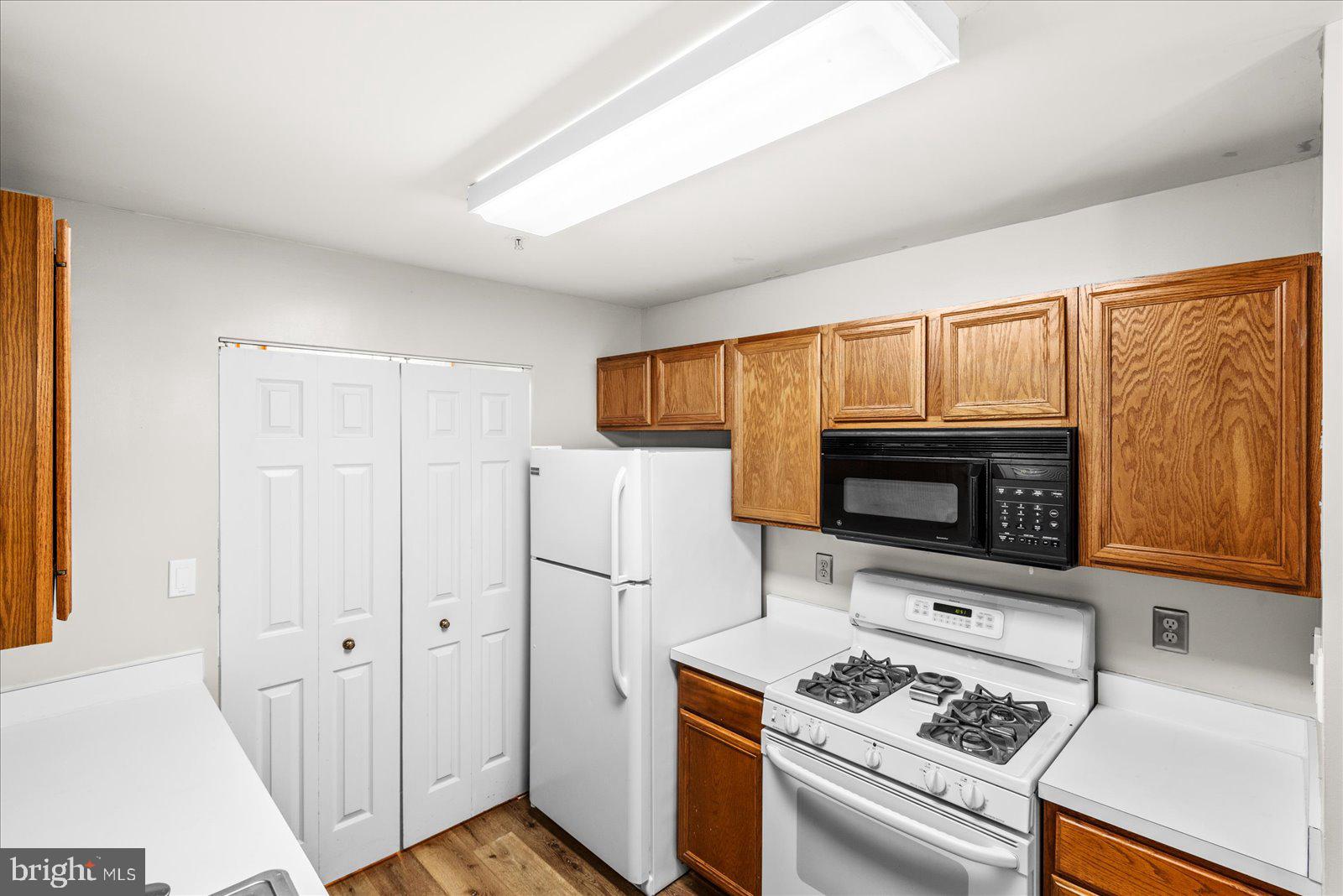 STRATFORD CONDOS - Residential