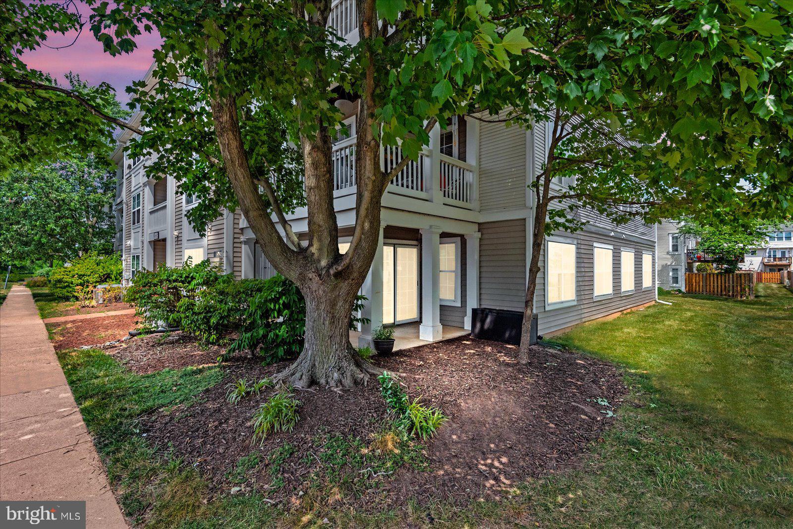 STRATFORD CONDOS - Residential