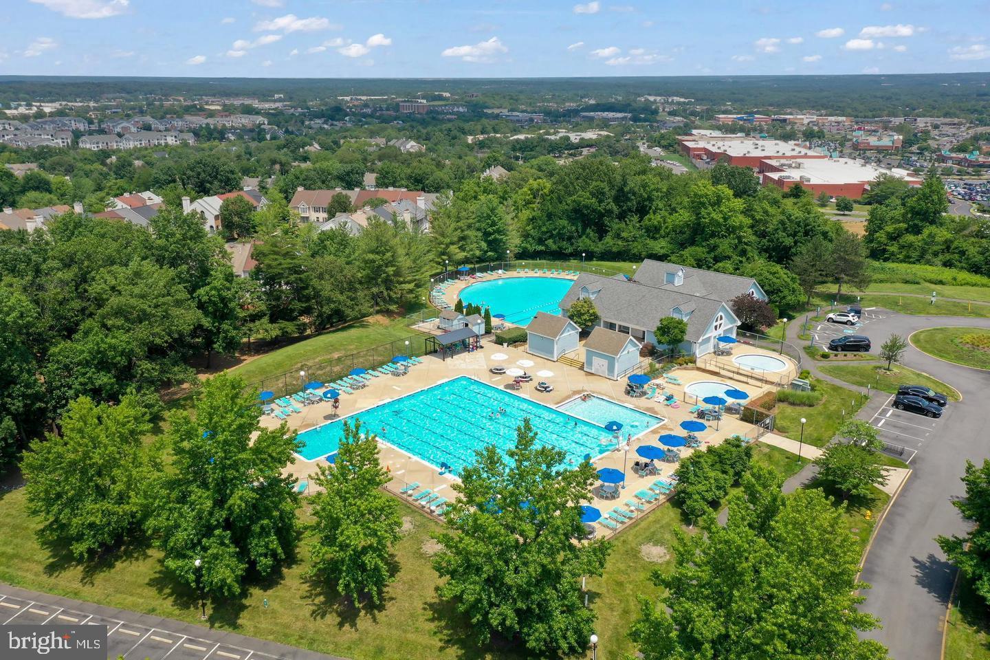 STRATFORD CONDOS - Residential