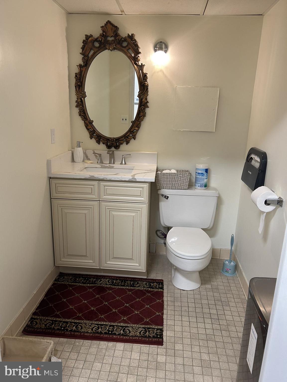 PIKE AND ROSE - Commercial Sale