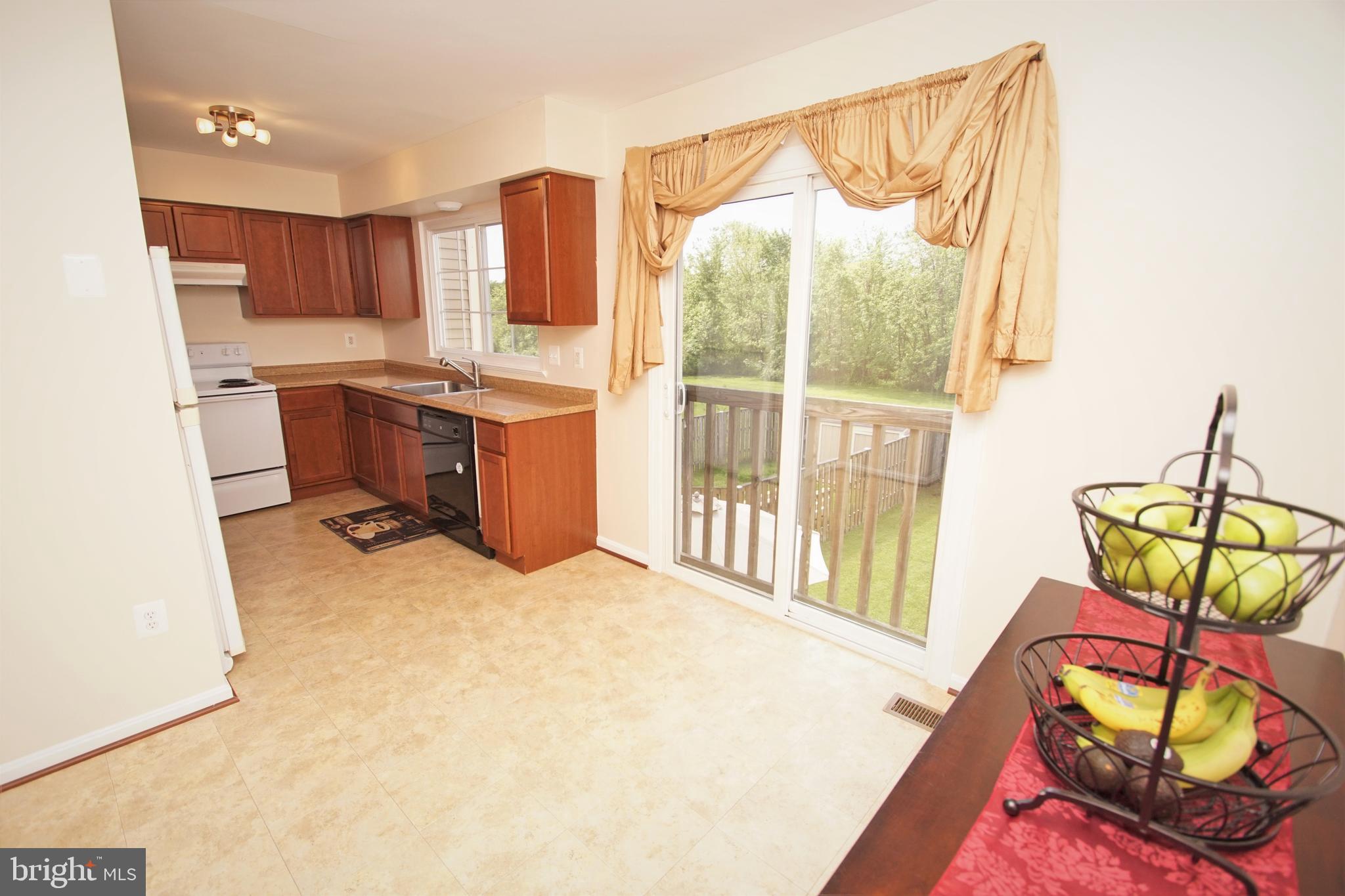 VILLAGE OF THOMAS RUN - Residential