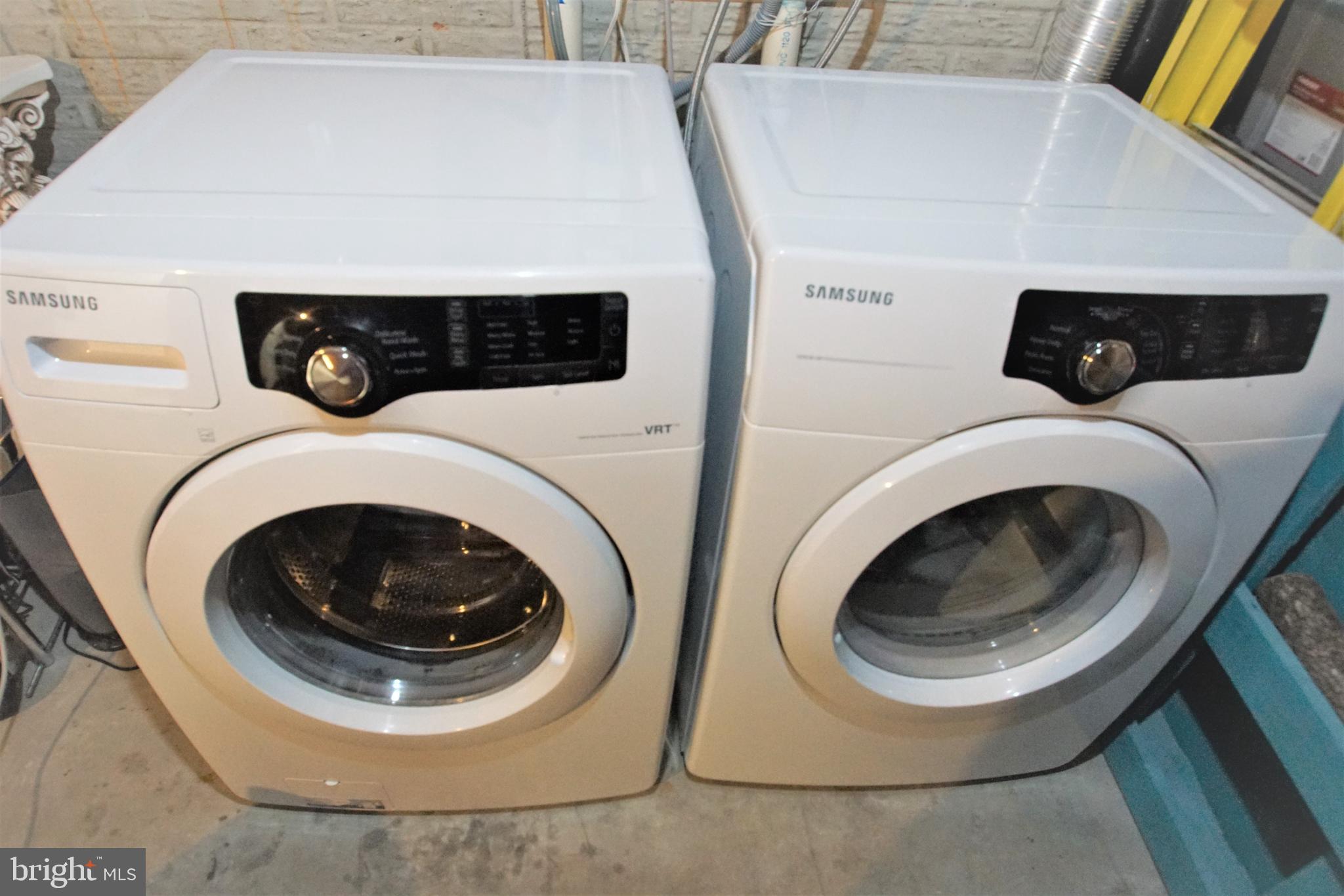 VILLAGE OF THOMAS RUN - Residential