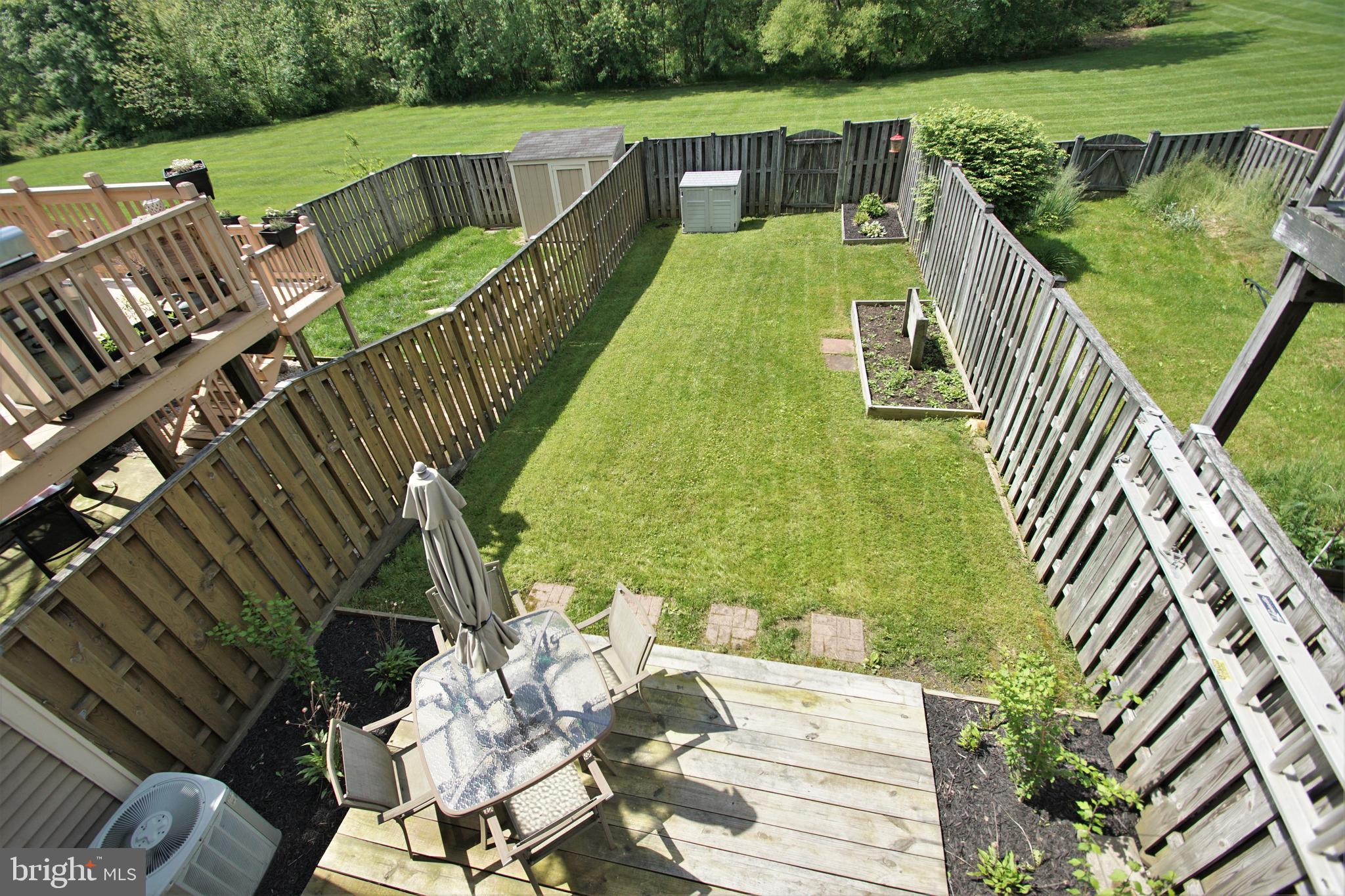 VILLAGE OF THOMAS RUN - Residential