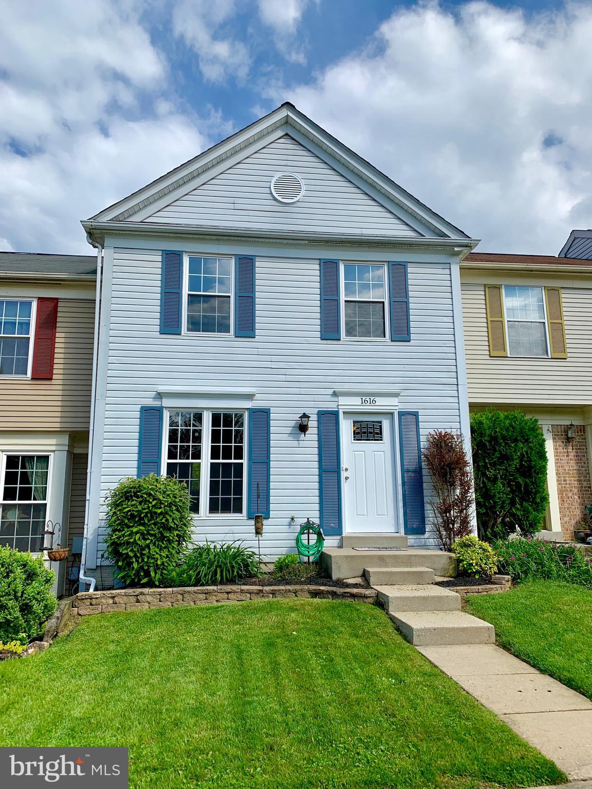 VILLAGE OF THOMAS RUN - Residential