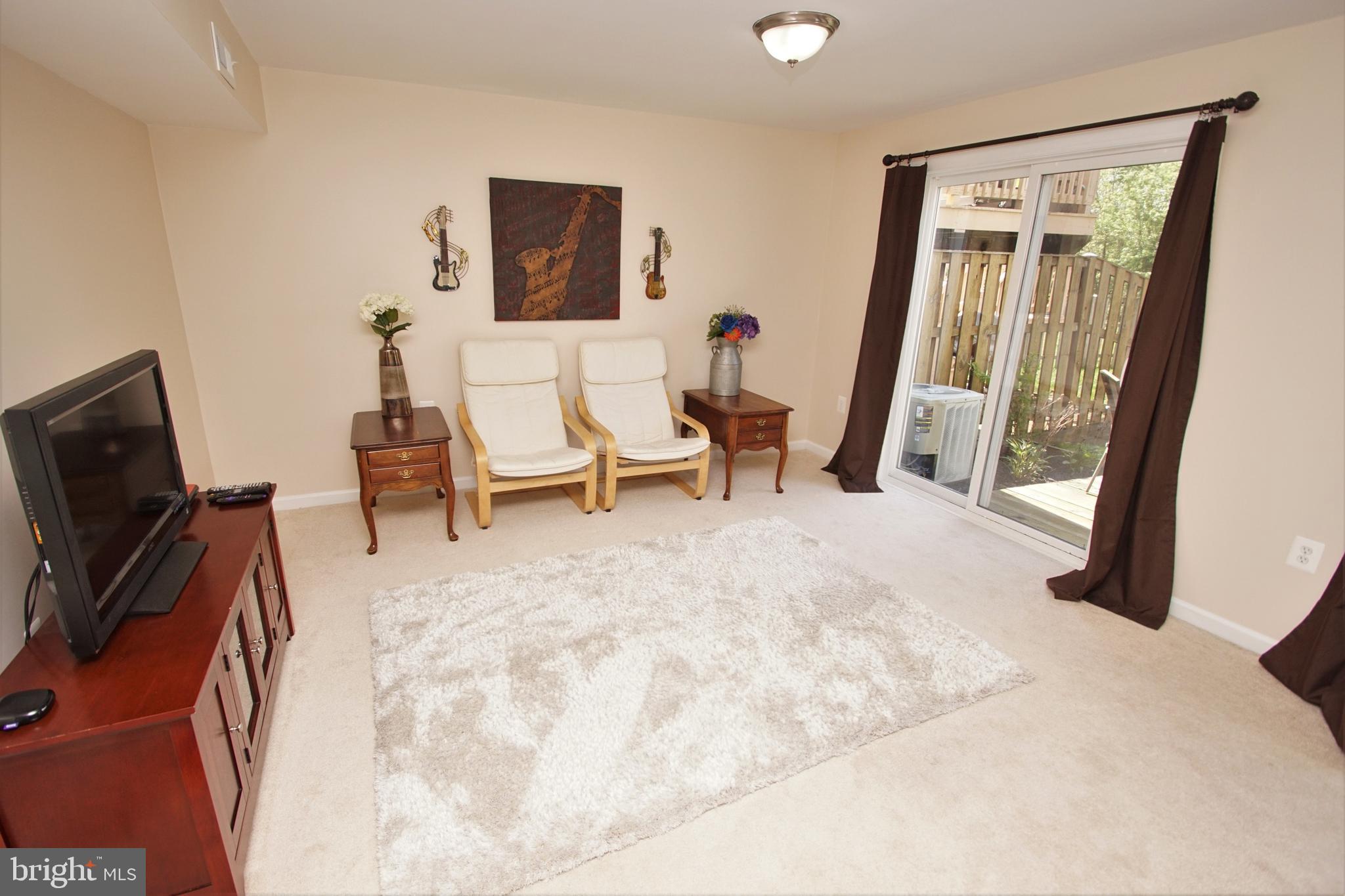 VILLAGE OF THOMAS RUN - Residential