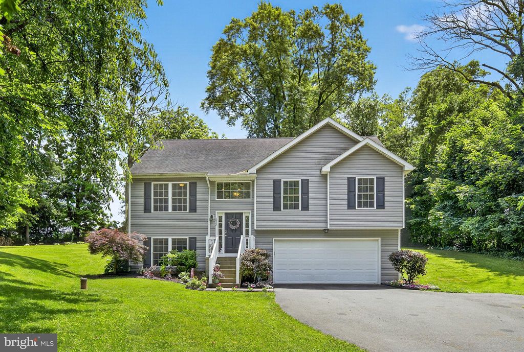 Photo of 1412 Penn Grant Road, LANCASTER, PA 17602 (MLS # PALA2071924)