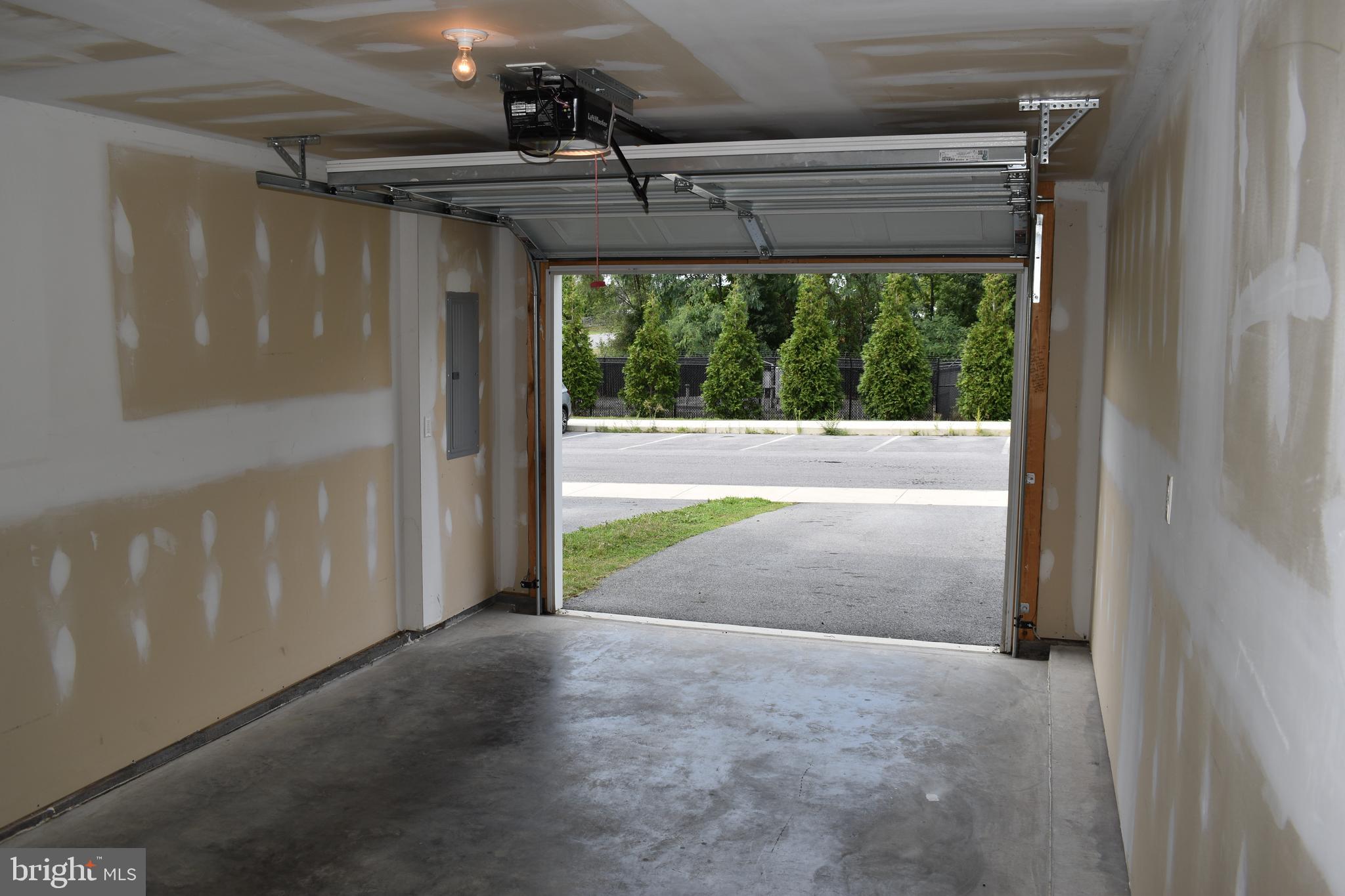 BRIDLE CREEK - Residential Lease