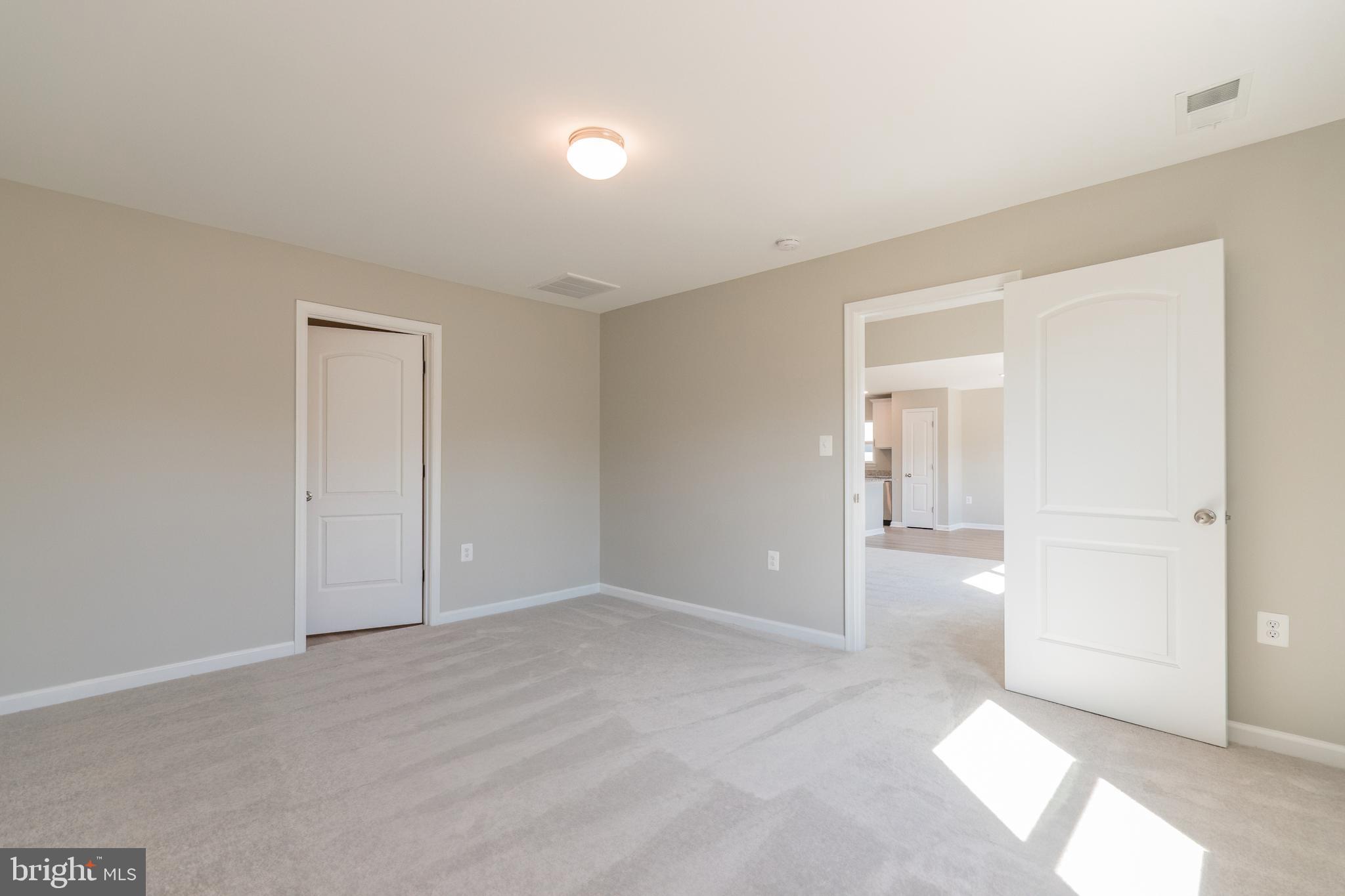 BROOKFIELD - Residential