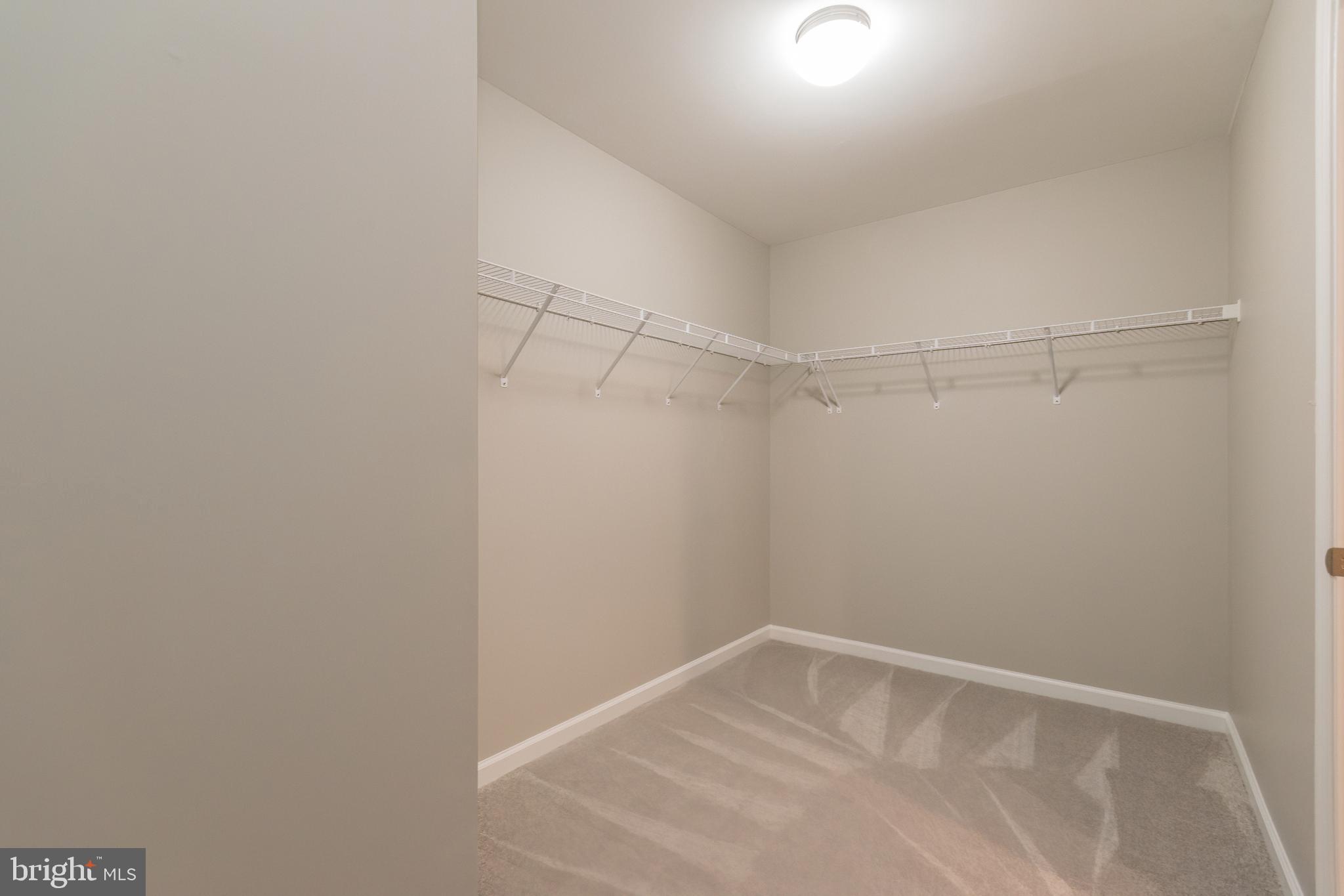 BROOKFIELD - Residential