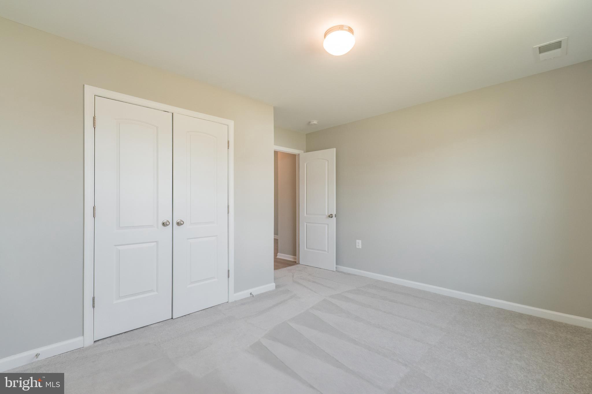 BROOKFIELD - Residential