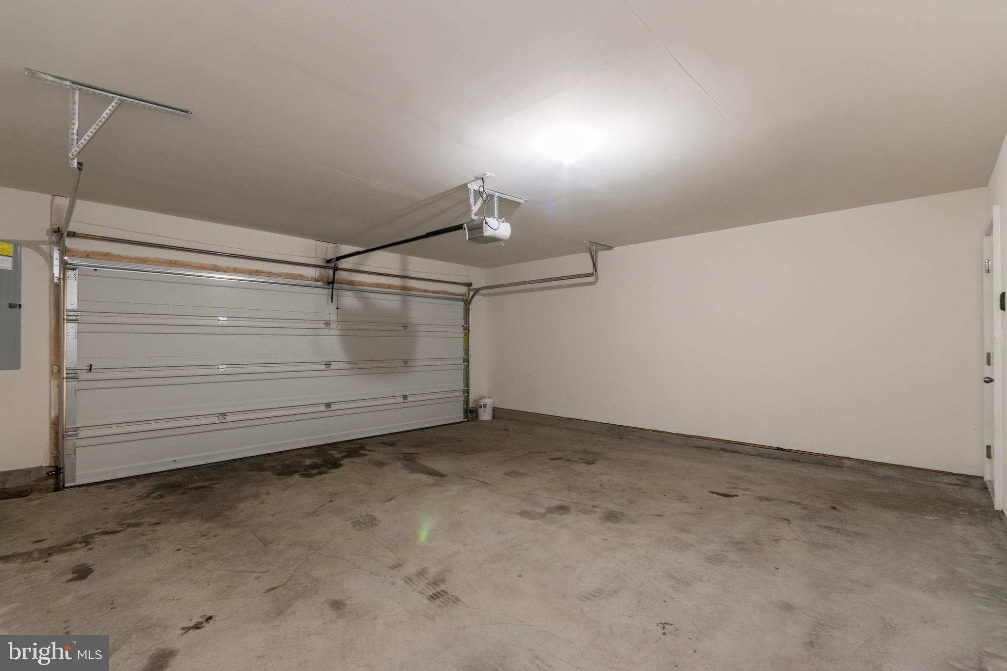 BROOKFIELD - Residential