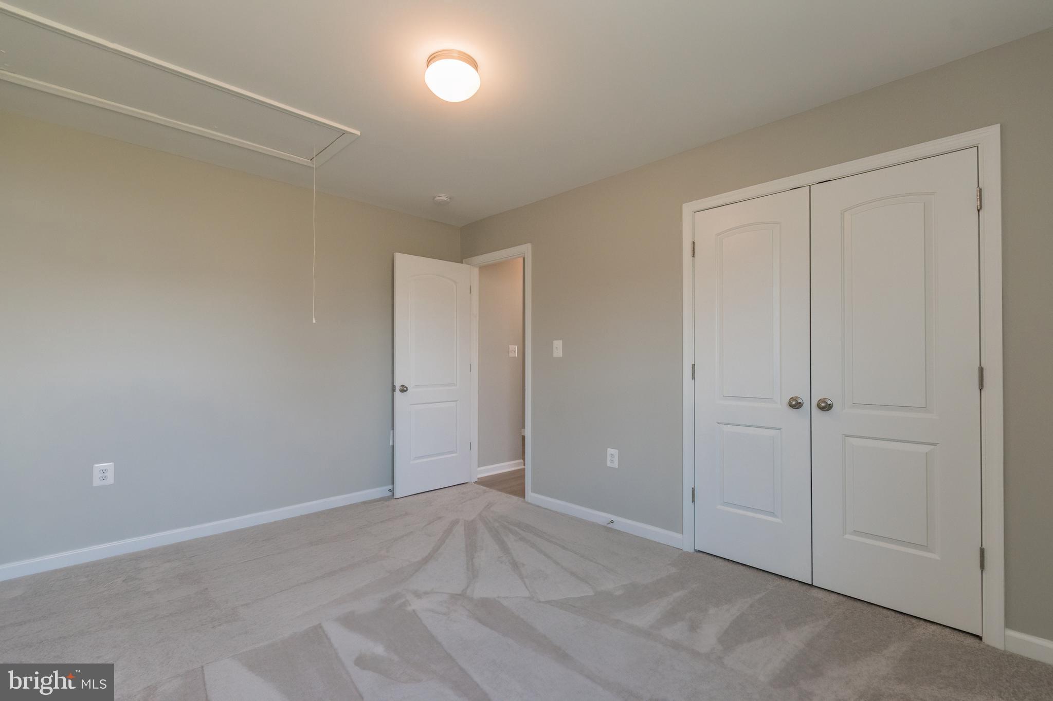 BROOKFIELD - Residential