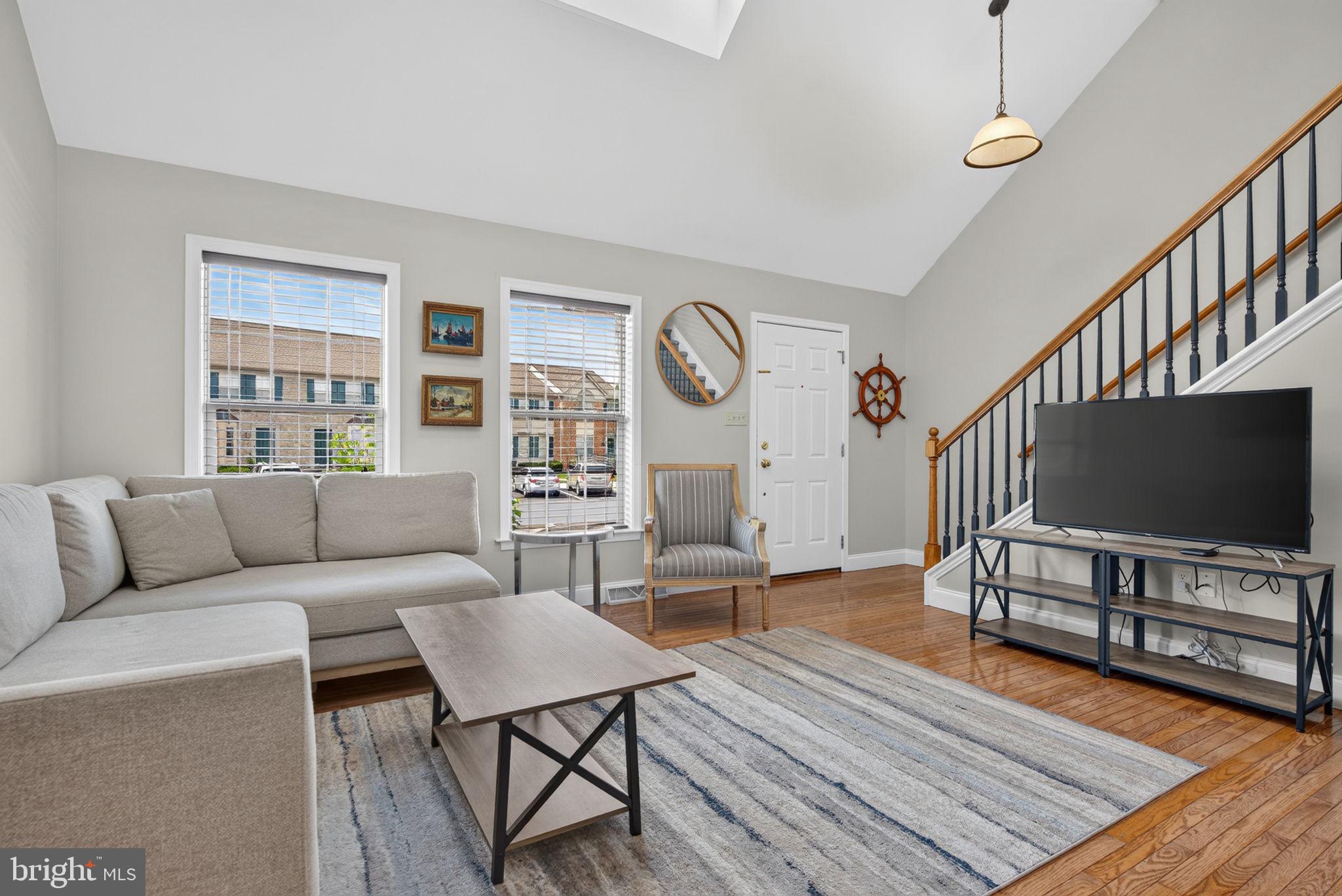 405 COBBLESTONE LANE