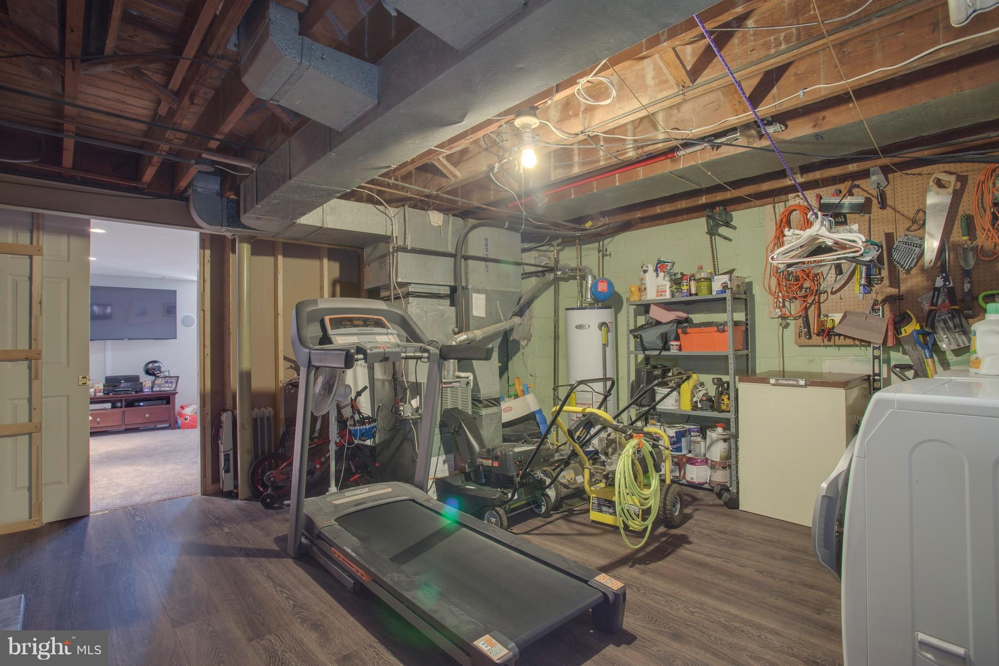 ACADEMY HEIGHTS - Residential