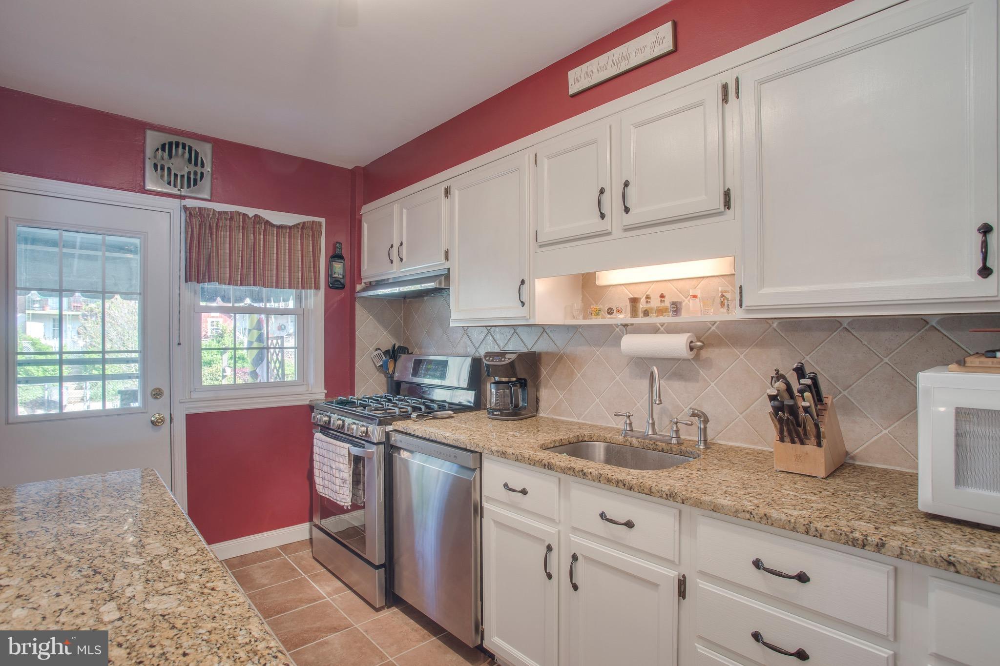 ACADEMY HEIGHTS - Residential