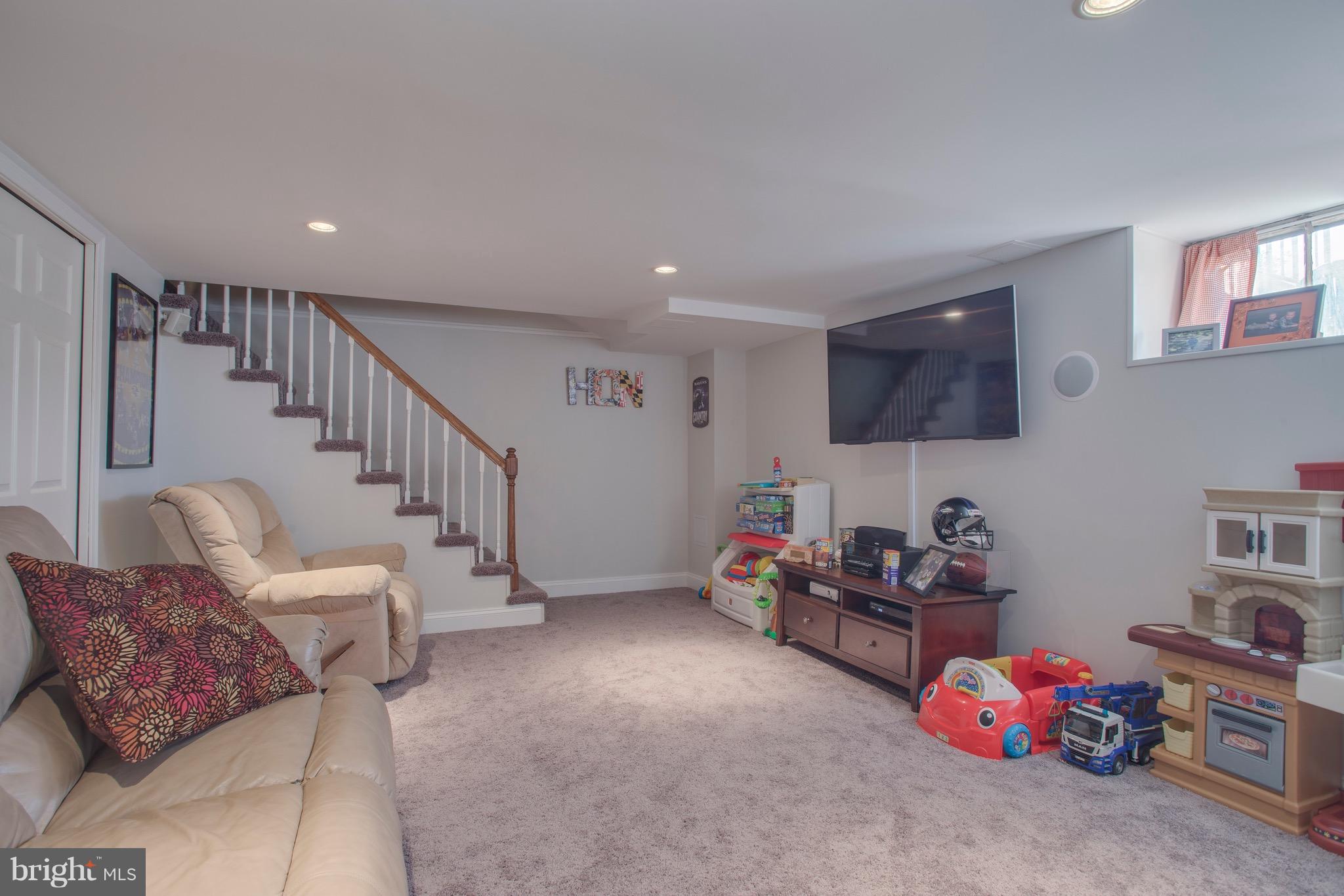 ACADEMY HEIGHTS - Residential