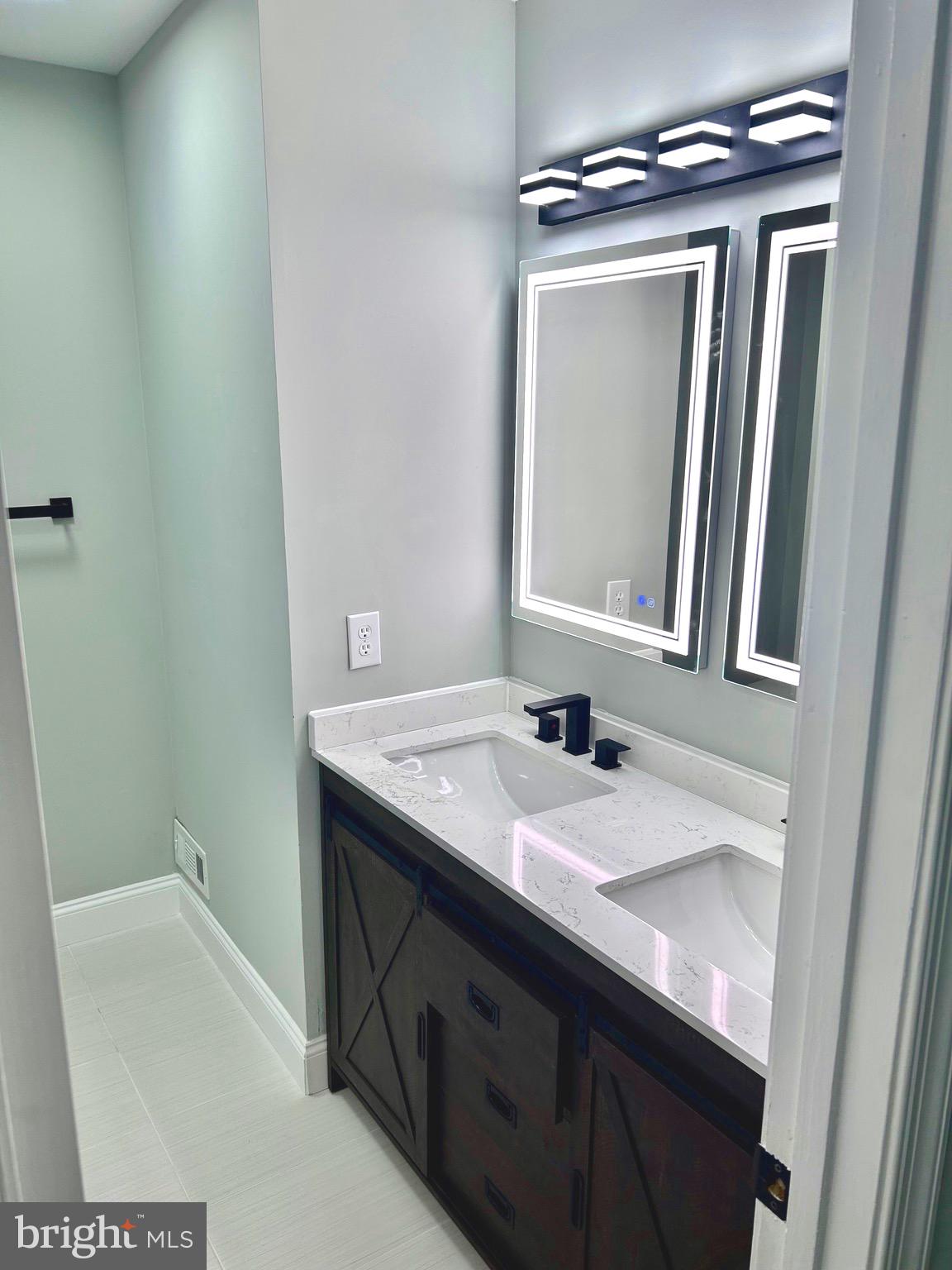 LANCASTER - Residential