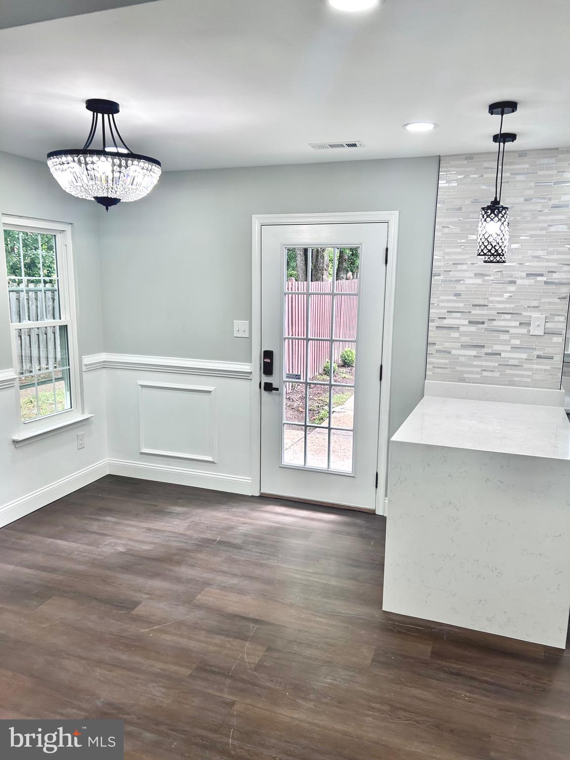 LANCASTER - Residential