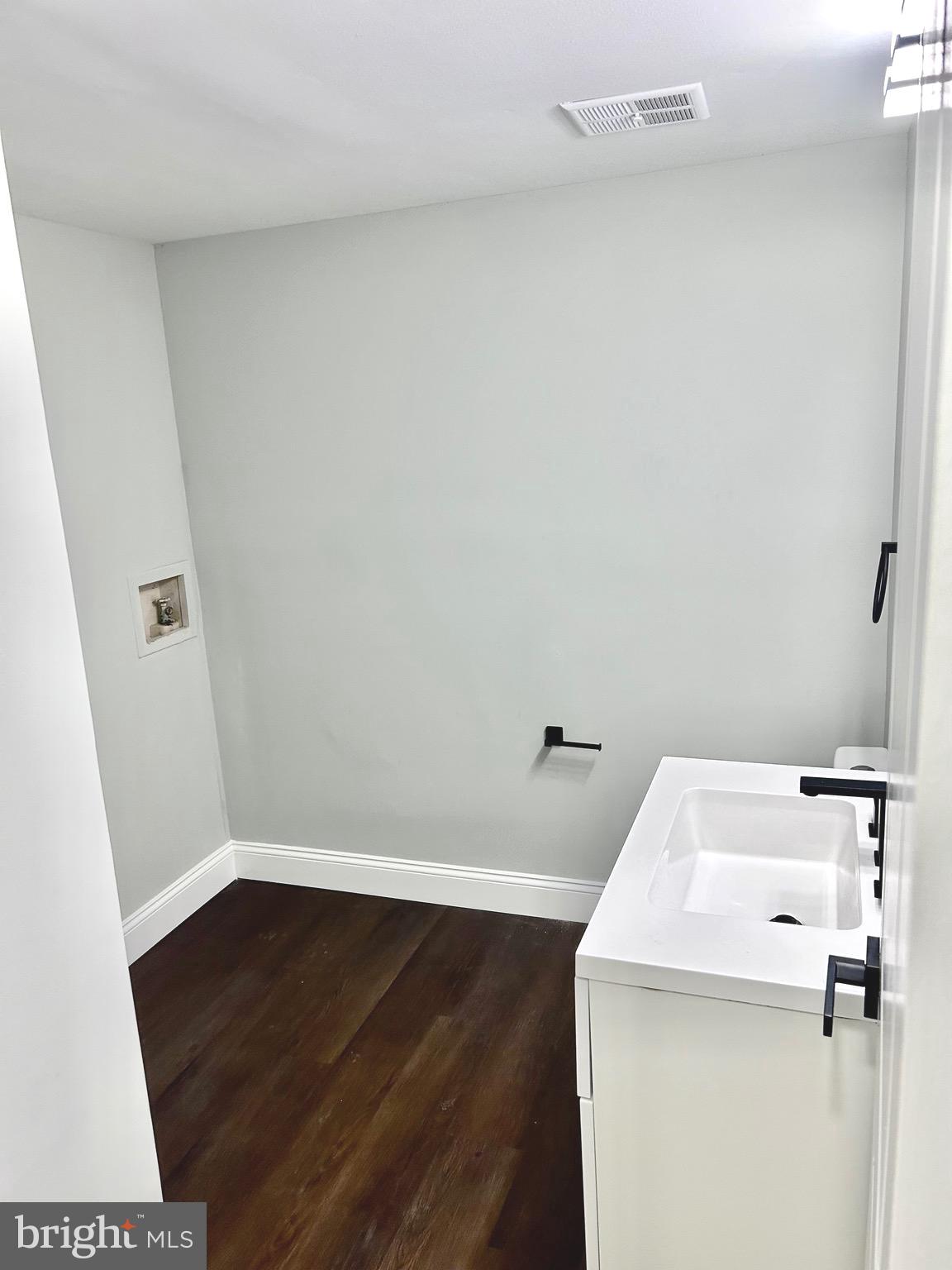 LANCASTER - Residential