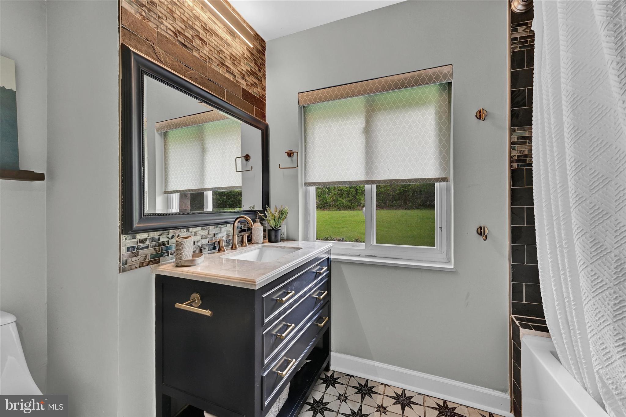 GREENSPRING VALLEY - Residential