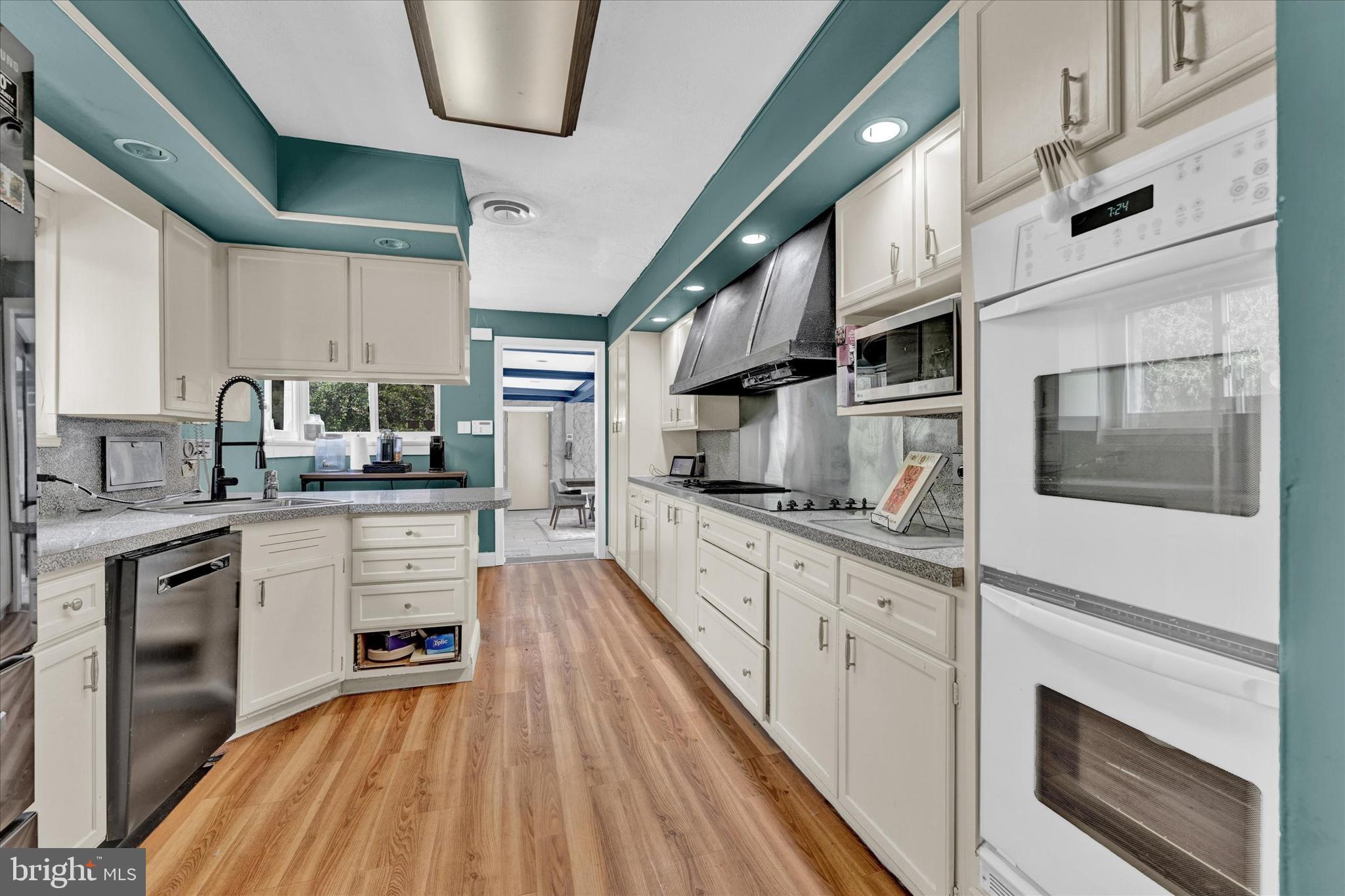 GREENSPRING VALLEY - Residential