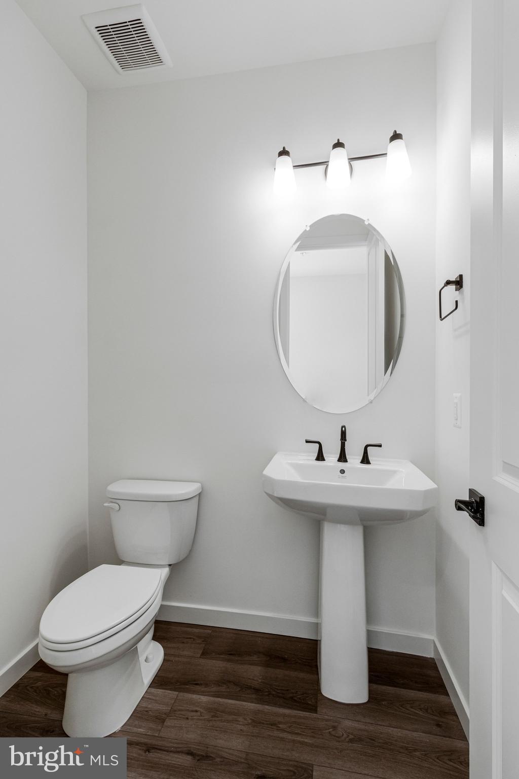 WORTHINGTON GROVE - Residential