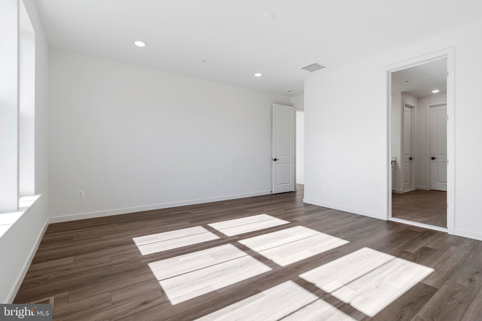 WORTHINGTON GROVE - Residential