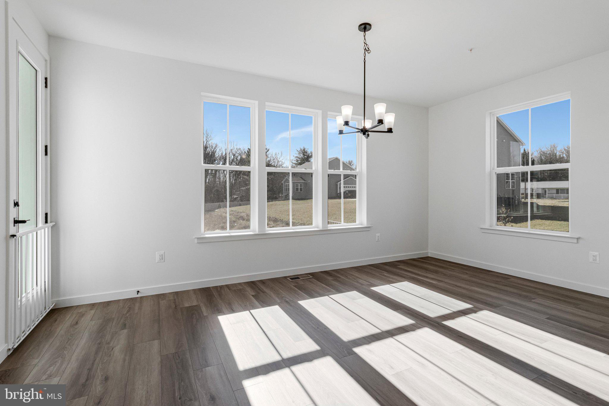 WORTHINGTON GROVE - Residential