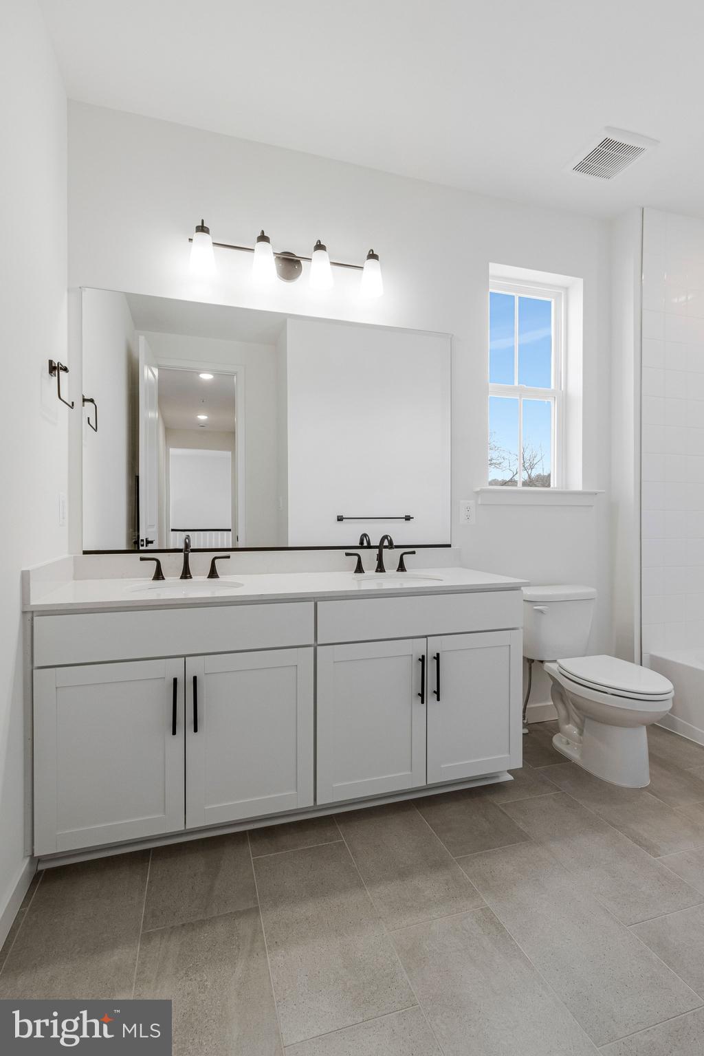 WORTHINGTON GROVE - Residential