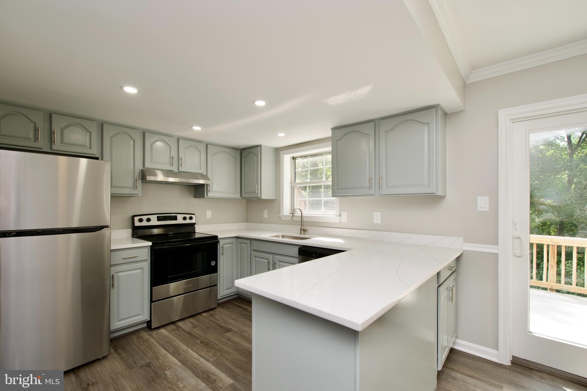 BURKE VILLAGE - Residential