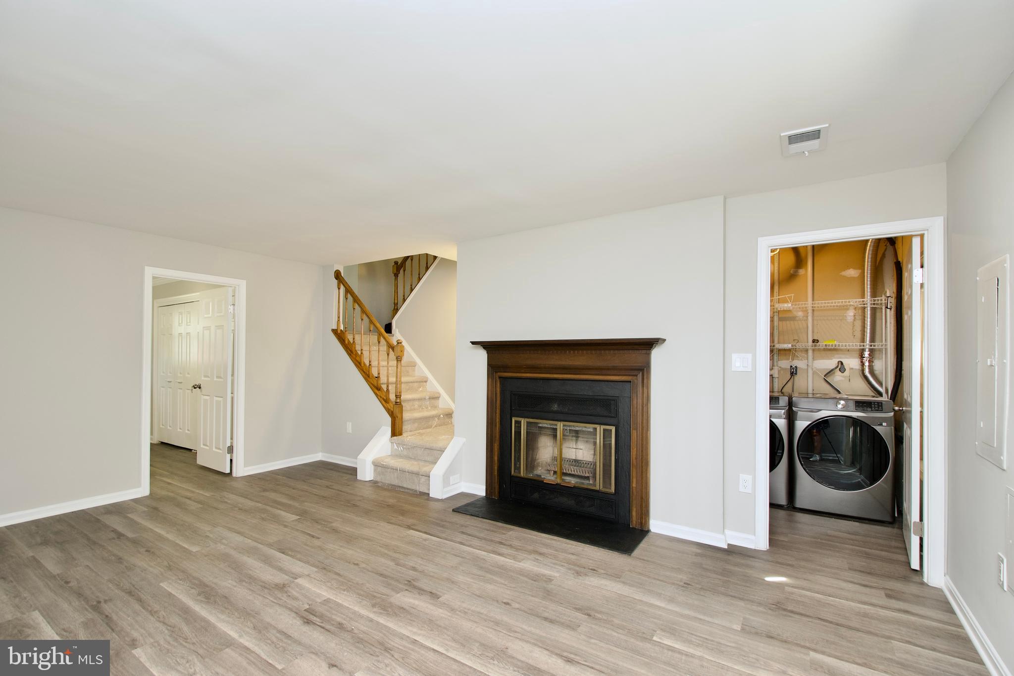 BURKE VILLAGE - Residential